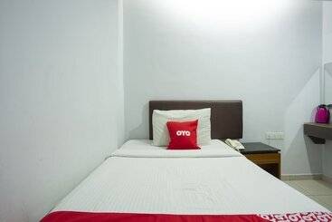 هتل Oyo 90624 Thank Q Inn 4