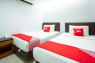 هتل Oyo 90624 Thank Q Inn 4
