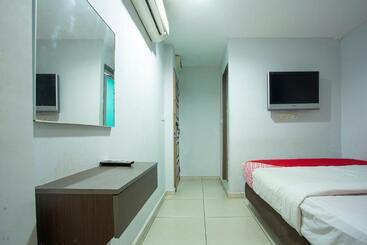 هتل Oyo 90624 Thank Q Inn 4