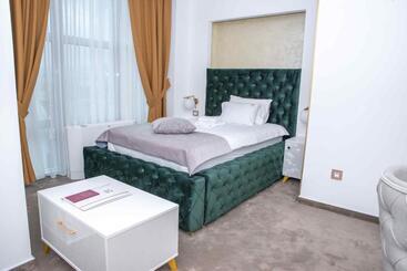 هتل Ideal Deluxe