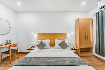 Rohaan Inn   Upar Hotels Ashok Nagar