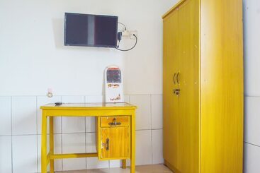 هتل Spot On 91623 Pj Guest House Syariah