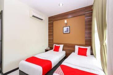 Capital O 812 Hotel Smc Seksyen 13