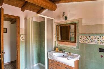 هتل Tenuta Cascina Marenco