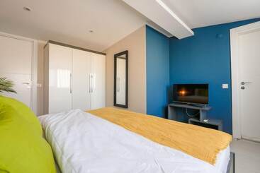 Missafir Stylish Flat Near Hadrian S Gate