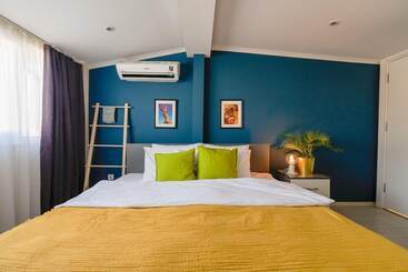 Missafir Stylish Flat Near Hadrian S Gate