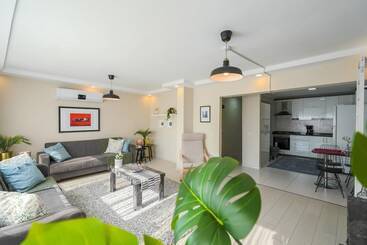Missafir Stylish Flat Near Hadrian S Gate