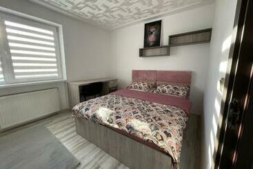 شقق خاصة سياحية Tei Apartment   Lucian Blaga