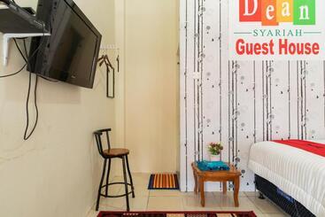 هتل Reddoorz Syariah Near Pasar Aur Kuning