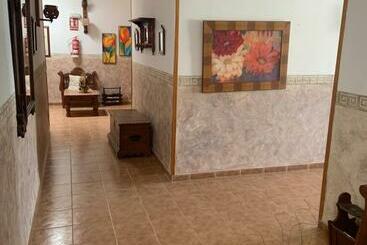 هتل Restaurante Azabache