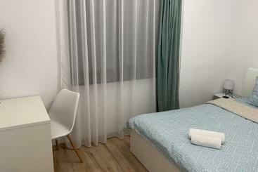 דירות לתיירים Nathallie Modern Apartments