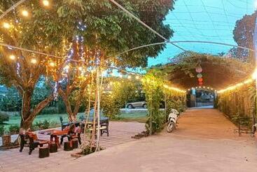 Ngan Hoa Villa   Venue Travel