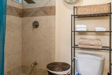 Sp119b   Adorable, Affordable Studio, With Pool And Hot Tub, New Bed!