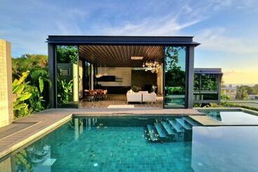 شقق خاصة سياحية Villa Obsidian, With Staff, Sea View And Walk To Choeng Mon Beach