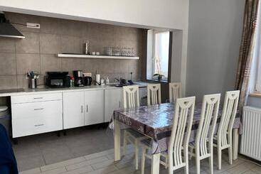 Appartement Avec Parking Et Terrasse