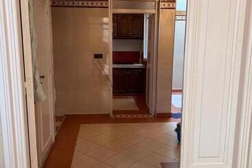 2 Zimmer Wohnung Corniche Nador Sidi Ali  Am Meer & Wifi