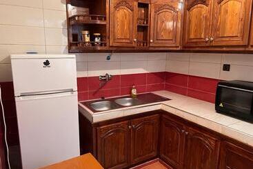 2 Zimmer Wohnung Corniche Nador Sidi Ali  Am Meer & Wifi