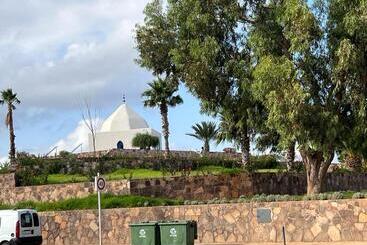 2 Zimmer Wohnung Corniche Nador Sidi Ali  Am Meer & Wifi