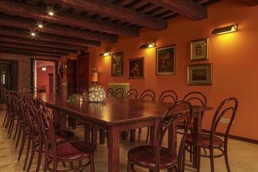 تختخواب و صبحانه Il Cortile Segreto