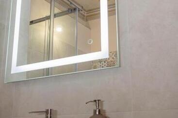 تختخواب و صبحانه Il Cortile Segreto
