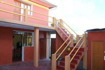 تختخواب و صبحانه Amantani Lodge Loveland