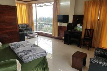 هتل The Jacks Hilltop Kodai
