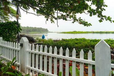 Estuary, The Beach House