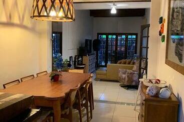 پانسیون Tropical Casa Ubatuba