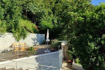 Kemer Köyü Kır Evi