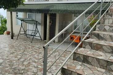 Kemer Köyü Kır Evi