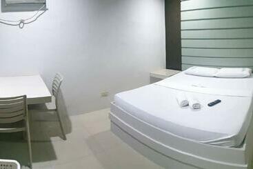 汽车旅馆 King S Place Express Inn