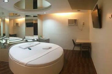 Мотель King S Place Express Inn