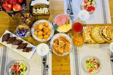 پانسیون Kezgin Guest House