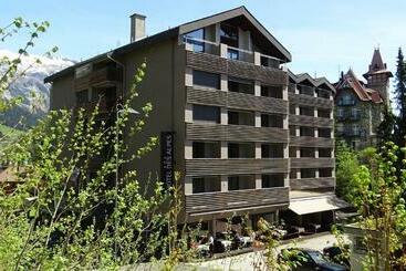 Studio Im Hotel Des Alpes