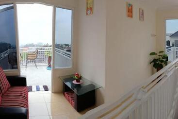 Villa Pesona Batu Residence 46