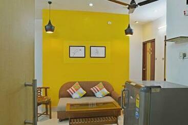 تختخواب و صبحانه Space Home Stay