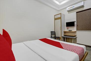 Flagship Hotel Chhaya