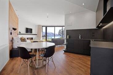 هتل Grand Suites Lake Tekapo