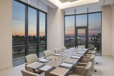 هتل Hyatt Regency Izmir Istinyepark