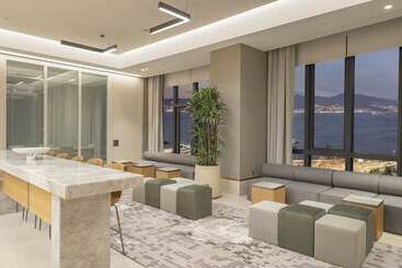 هتل Hyatt Regency Izmir Istinyepark