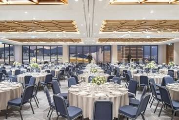 هتل Hyatt Regency Izmir Istinyepark