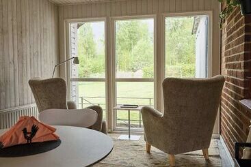 تختخواب و صبحانه Herrestad Bed & Guestroom