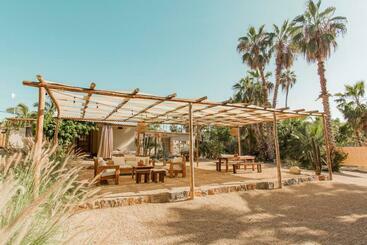 Cien Palmas Authentic Mexican Casita 3 Downtown