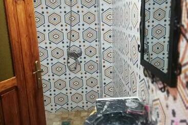 호텔 Riad Ouinz