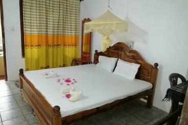 پانسیون Diluna Guest House Hikkaduwa