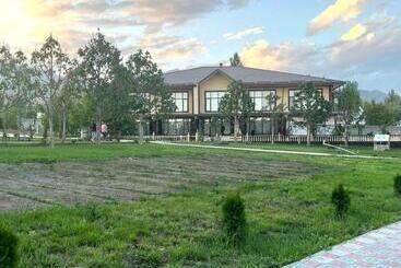 پانسیون Guest House Simiram