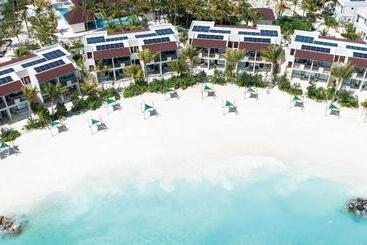 استراحتگاه Oblu Xperience Ailafushi All Inclusive With Free Transfers