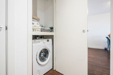 2 Bed Apartment Near Basildon Train Station