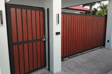 Private Pool Villa With Jacuzzi At Royal Park Village   Walk To The Beach   6 People   Max 3 Males