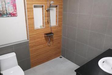 Private Pool Villa With Jacuzzi At Royal Park Village   Walk To The Beach   6 People   Max 3 Males